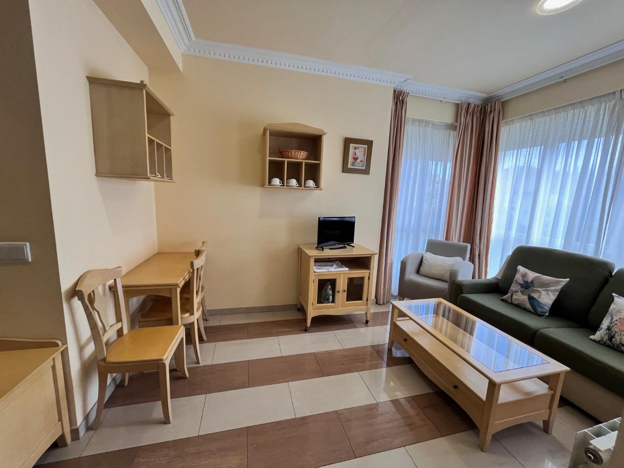De Apartament *