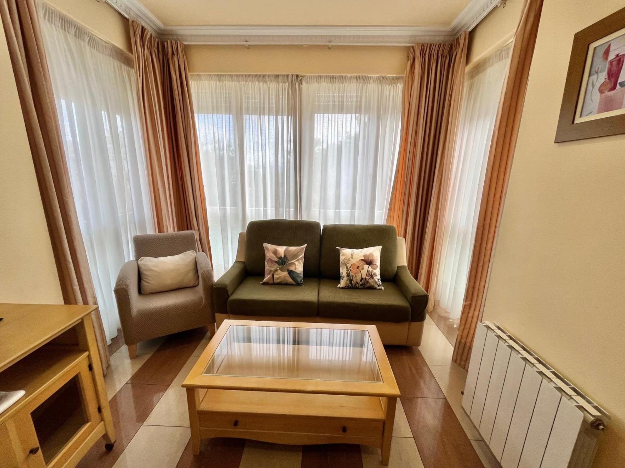 Apartament De *